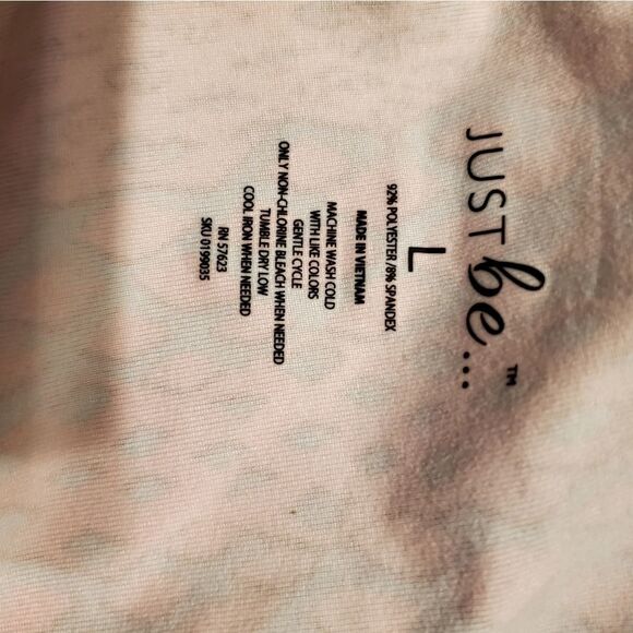 Just Be Pink and Gray Print Biker Shorts Large NWT - Picture 2 of 2